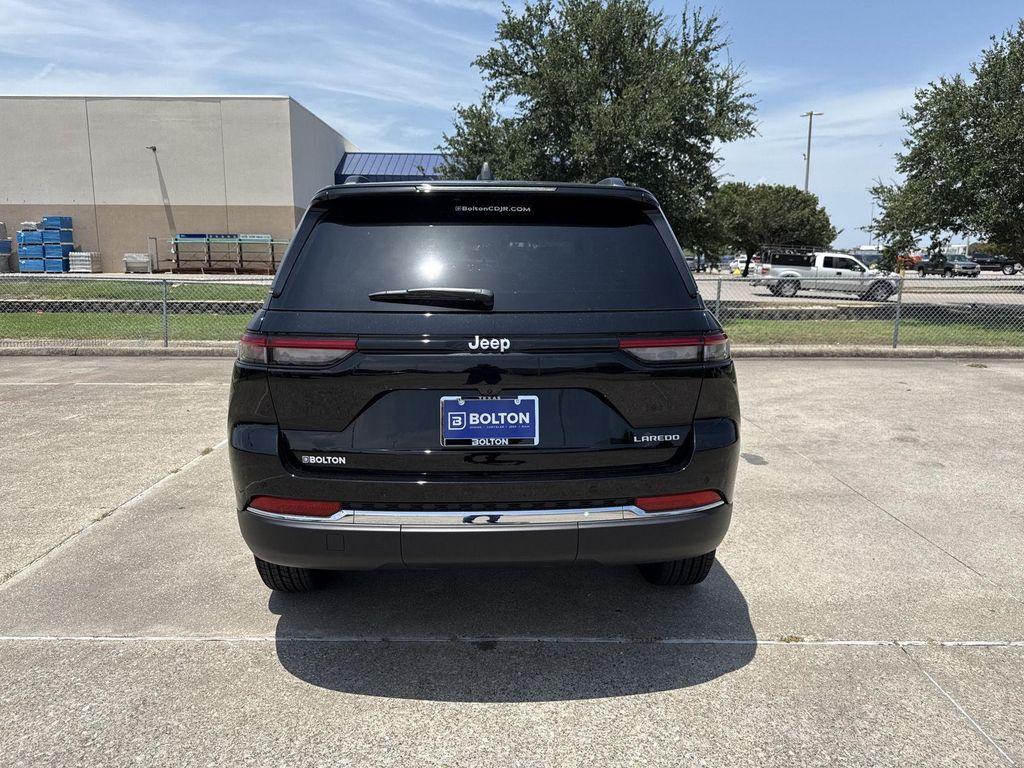 new 2025 Jeep Grand Cherokee car, priced at $33,348