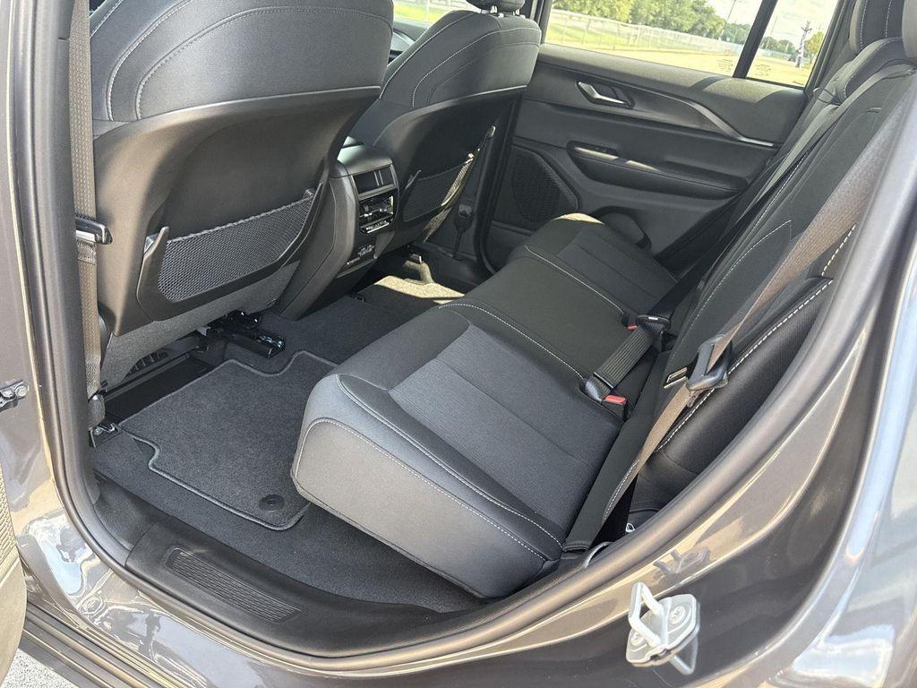 new 2025 Jeep Grand Cherokee car, priced at $35,564