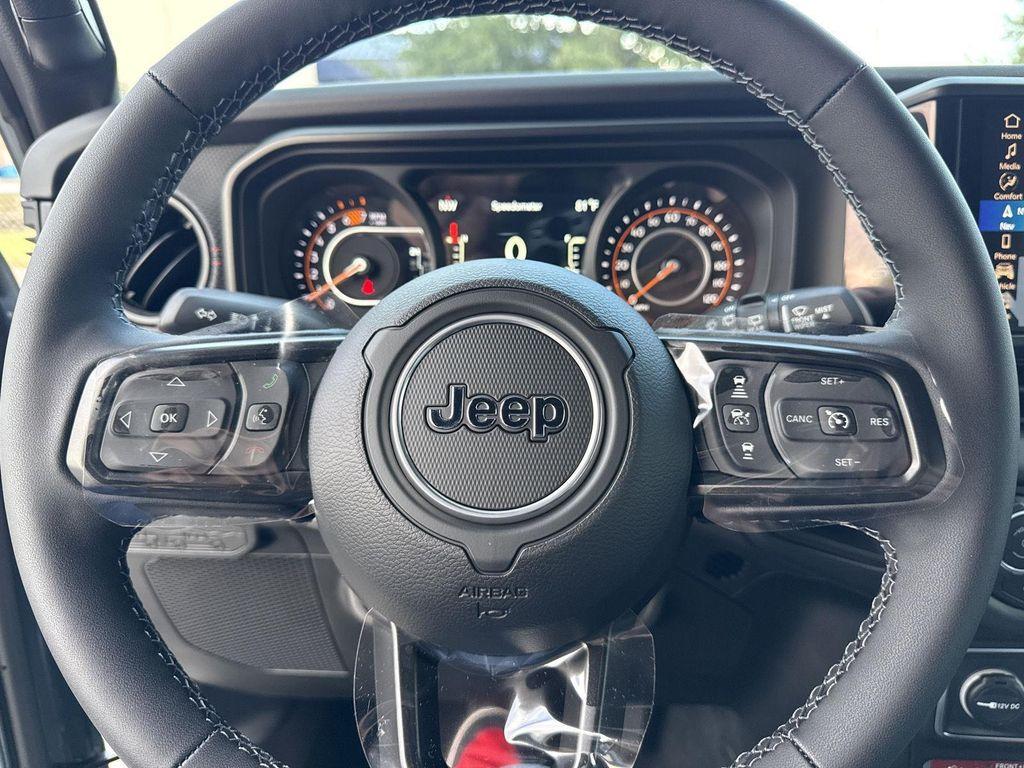 new 2025 Jeep Wrangler car, priced at $67,495