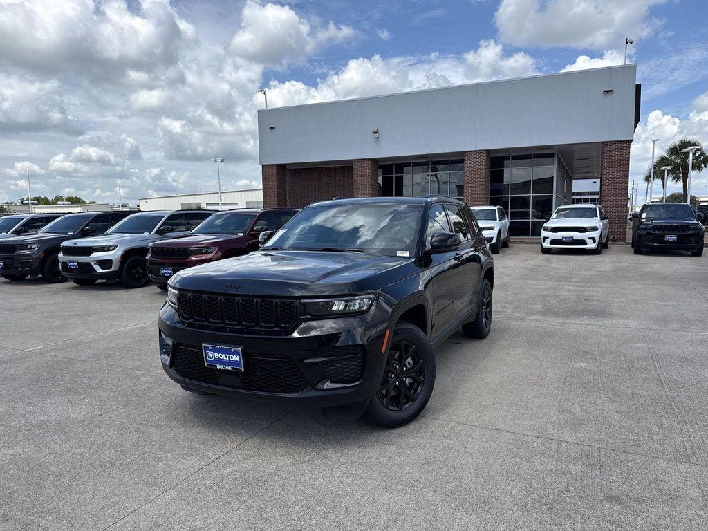 new 2025 Jeep Grand Cherokee car, priced at $37,266