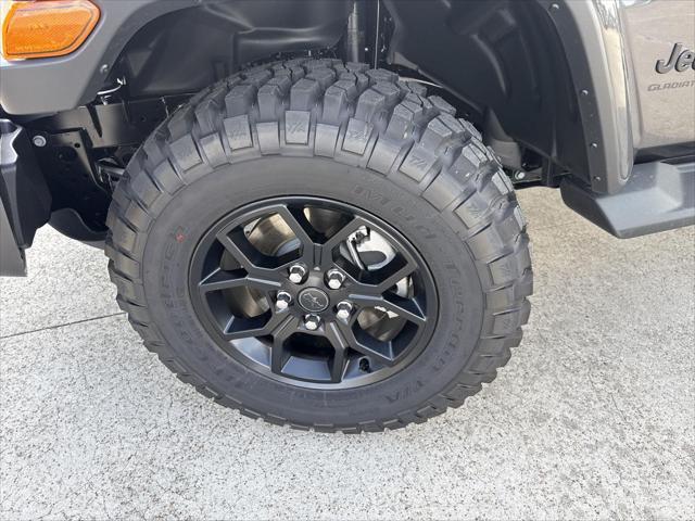 new 2025 Jeep Gladiator car, priced at $42,824
