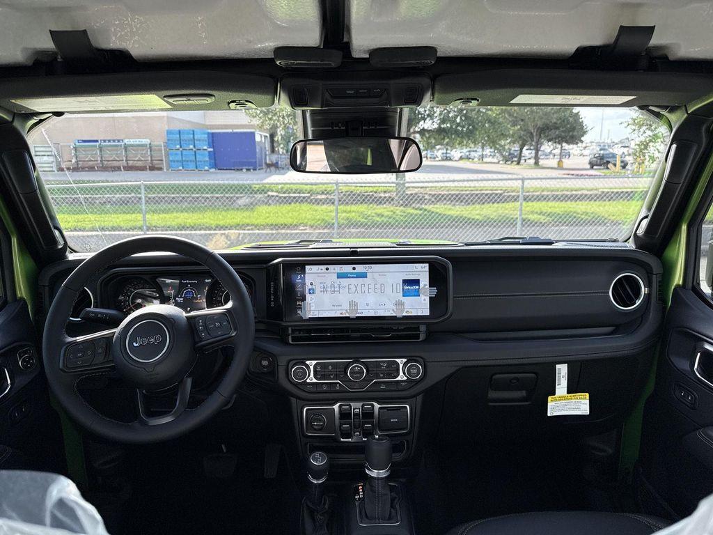 new 2025 Jeep Gladiator car, priced at $41,874