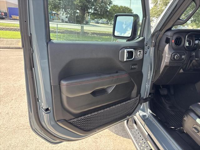 used 2024 Jeep Gladiator car, priced at $45,897