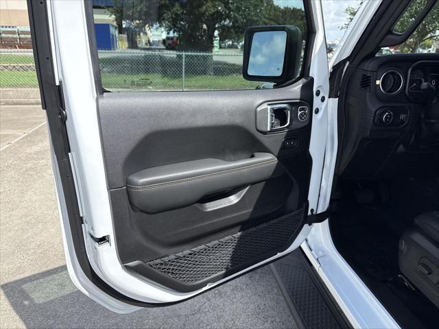 new 2025 Jeep Gladiator car, priced at $43,454