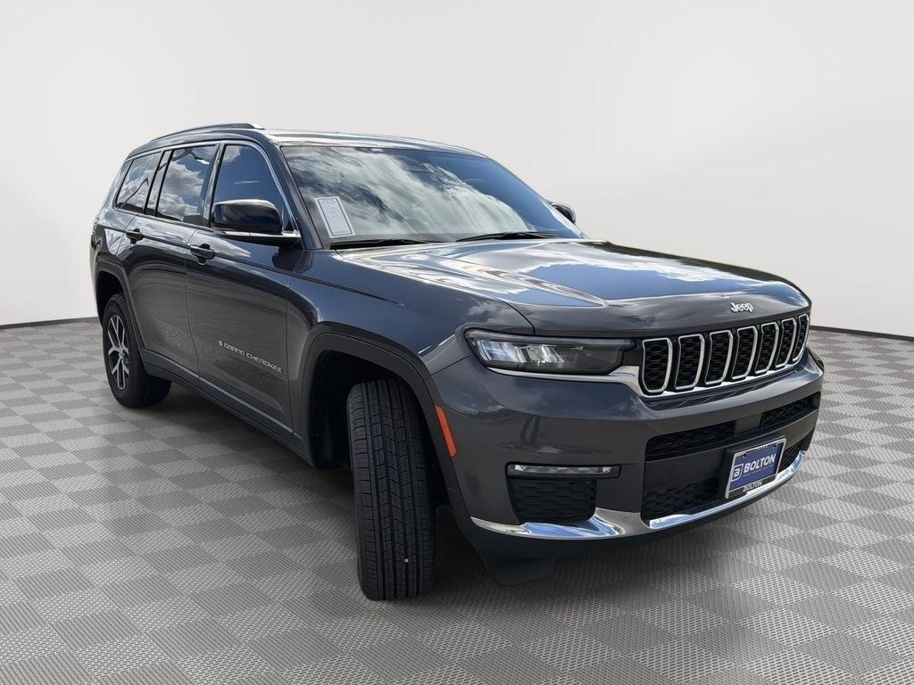 new 2025 Jeep Grand Cherokee L car, priced at $39,031