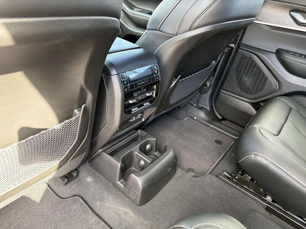 new 2025 Jeep Grand Cherokee L car, priced at $39,031