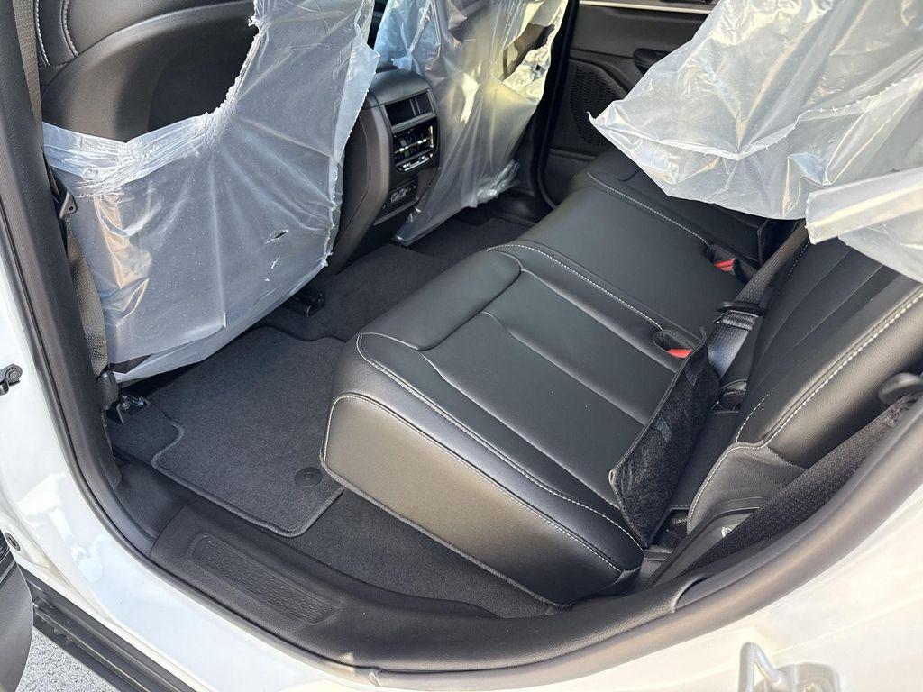 new 2025 Jeep Grand Cherokee car, priced at $36,889
