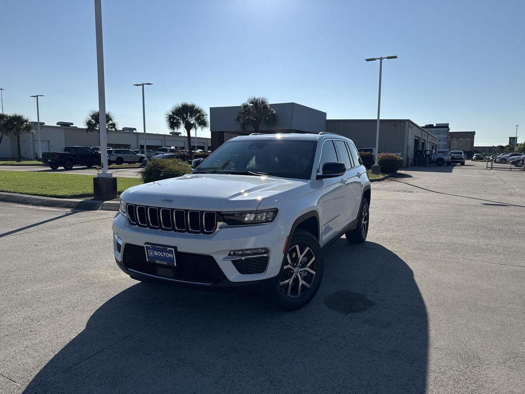 new 2025 Jeep Grand Cherokee car, priced at $36,889
