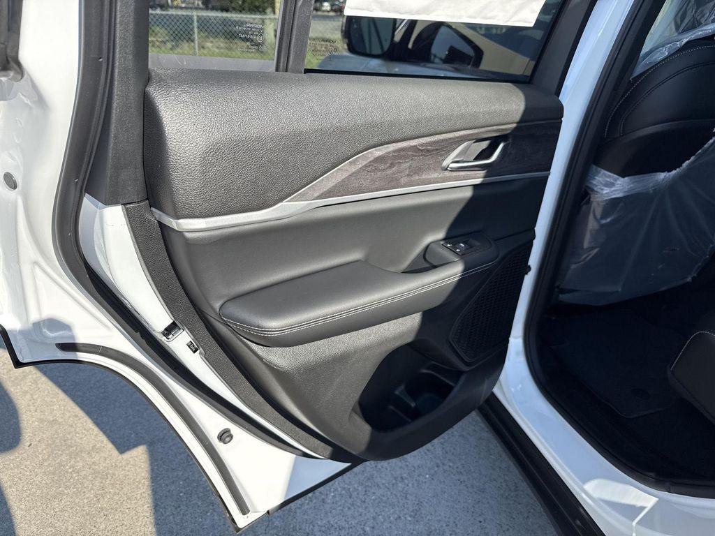 new 2025 Jeep Grand Cherokee car, priced at $36,889