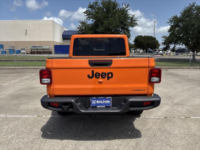 new 2025 Jeep Gladiator car, priced at $43,094