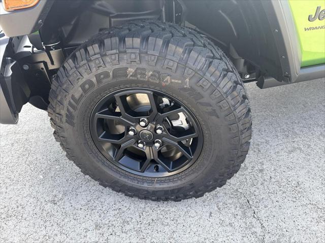 new 2025 Jeep Wrangler car, priced at $39,757