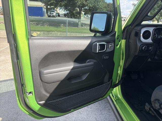 new 2025 Jeep Wrangler car, priced at $39,757