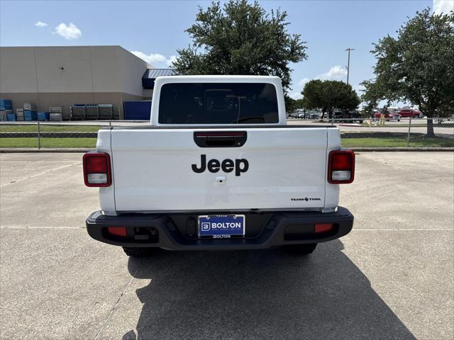 new 2025 Jeep Gladiator car, priced at $42,288