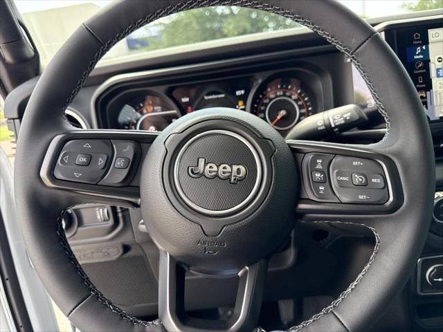 new 2025 Jeep Gladiator car, priced at $42,288