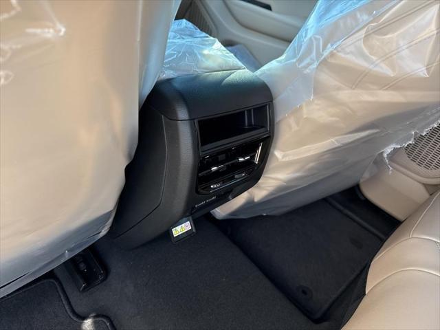 new 2025 Jeep Grand Cherokee car, priced at $37,576