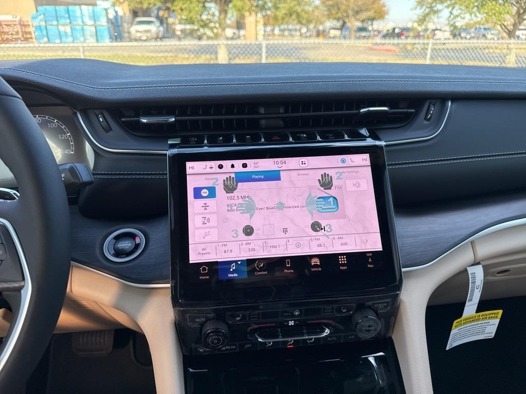 new 2025 Jeep Grand Cherokee car, priced at $37,226