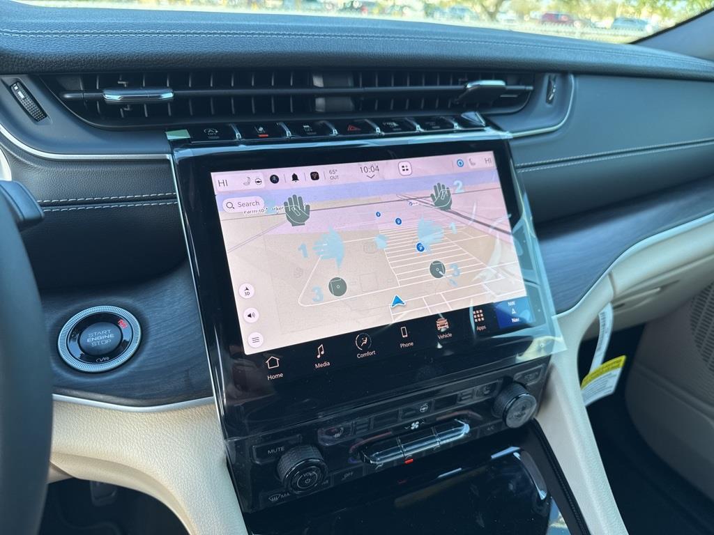 new 2025 Jeep Grand Cherokee car, priced at $37,226