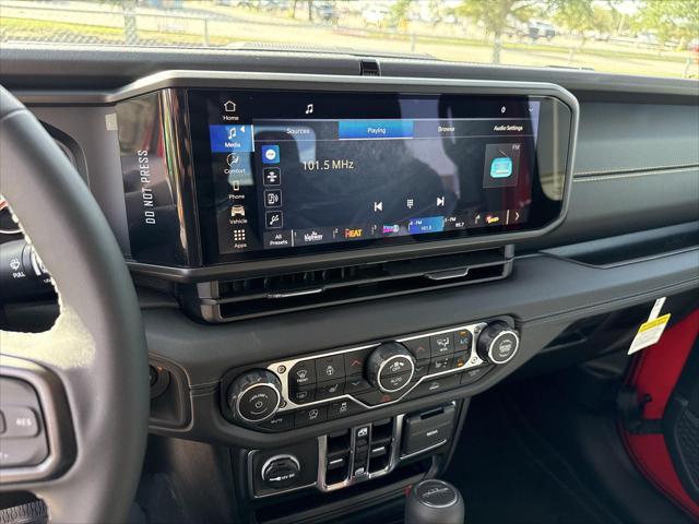 new 2025 Jeep Gladiator car, priced at $42,824