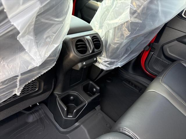 new 2025 Jeep Gladiator car, priced at $42,824