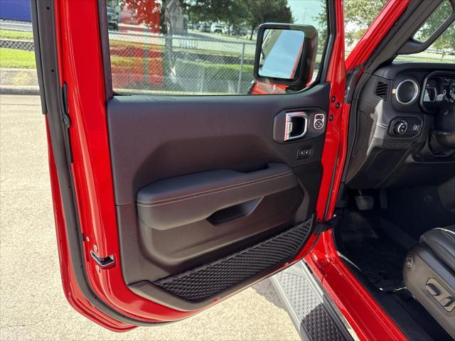 new 2025 Jeep Gladiator car, priced at $42,824
