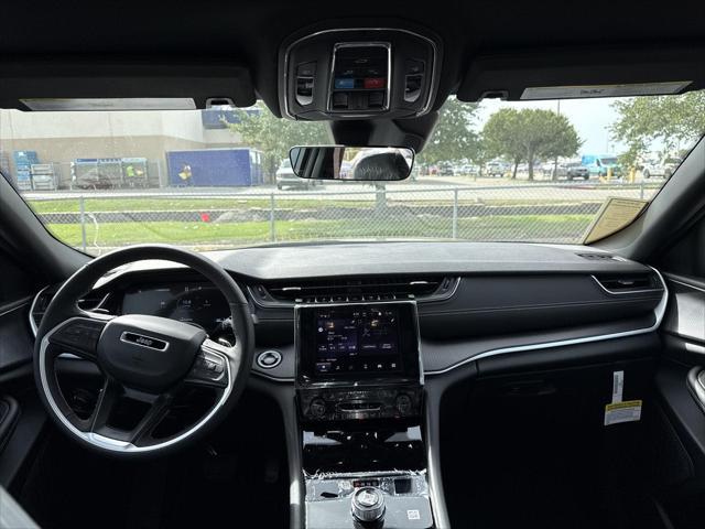 new 2025 Jeep Grand Cherokee L car, priced at $37,776