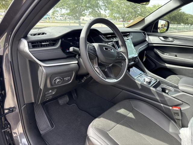 new 2025 Jeep Grand Cherokee L car, priced at $37,776
