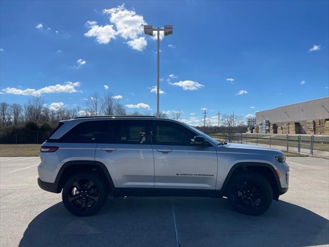 new 2024 Jeep Grand Cherokee car, priced at $46,233