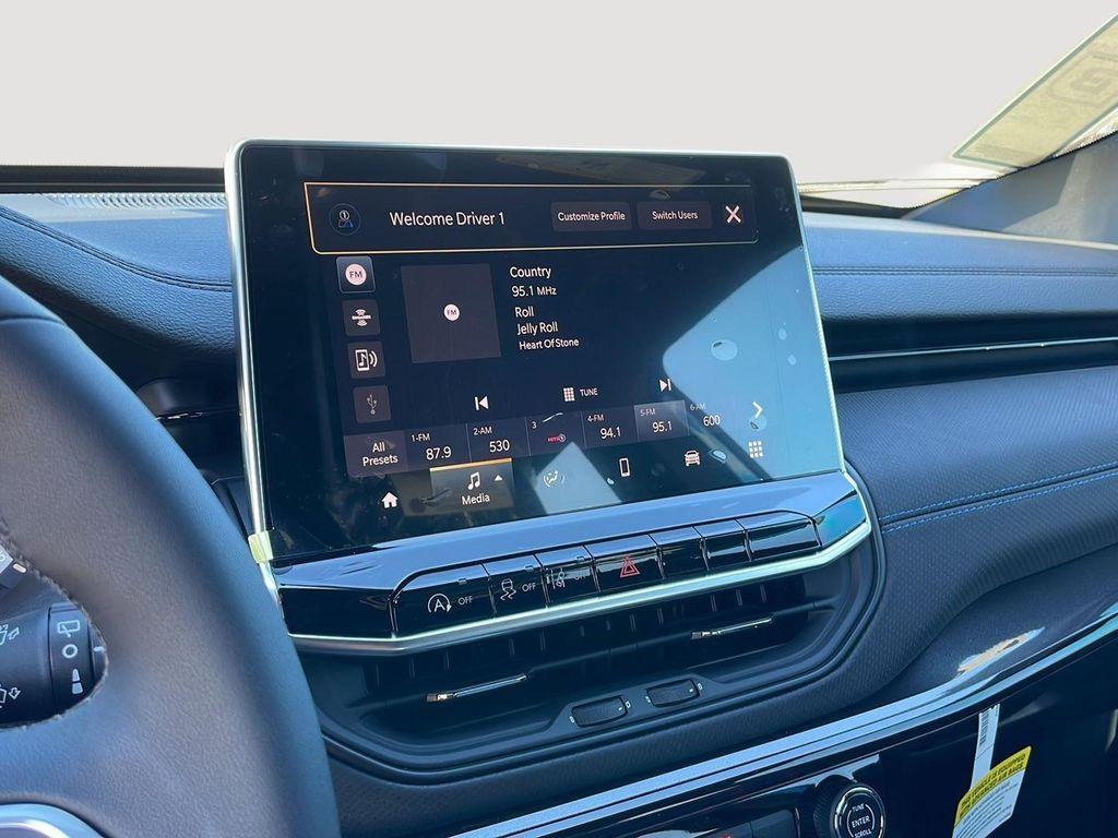 new 2026 Jeep Compass car, priced at $28,269