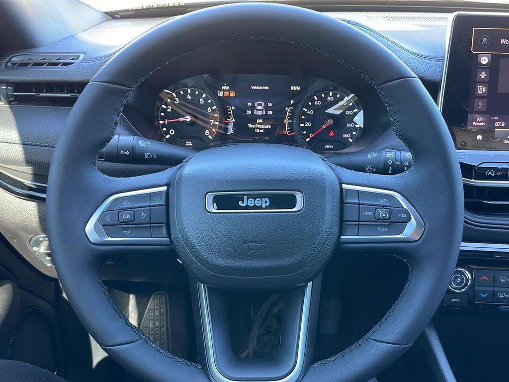 new 2026 Jeep Compass car, priced at $31,014