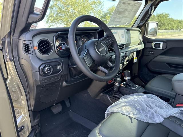 new 2025 Jeep Gladiator car, priced at $51,394