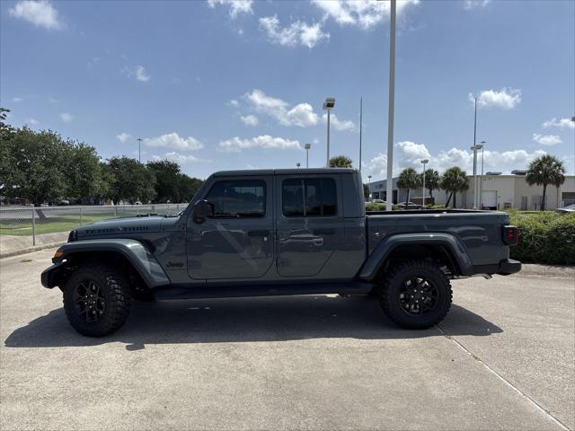 new 2025 Jeep Gladiator car, priced at $42,824