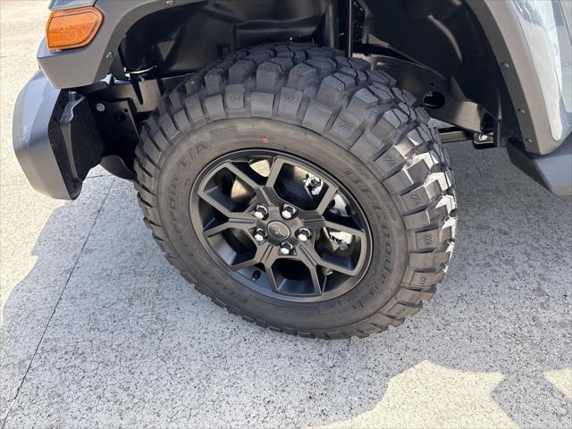 new 2025 Jeep Gladiator car, priced at $42,824
