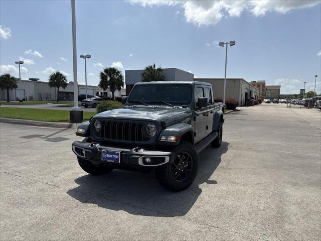 new 2025 Jeep Gladiator car, priced at $42,824