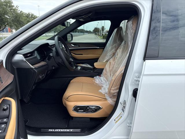 new 2025 Jeep Grand Cherokee L car, priced at $55,642