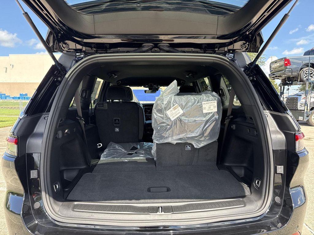 new 2025 Jeep Grand Cherokee L car, priced at $34,382