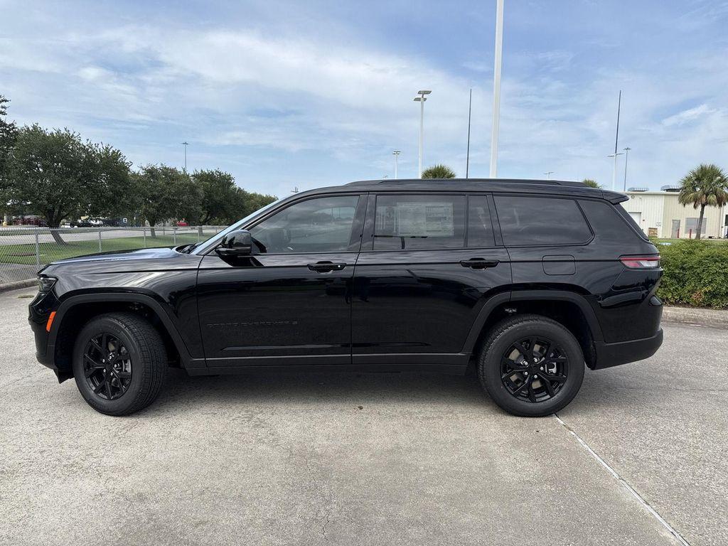 new 2025 Jeep Grand Cherokee L car, priced at $42,036