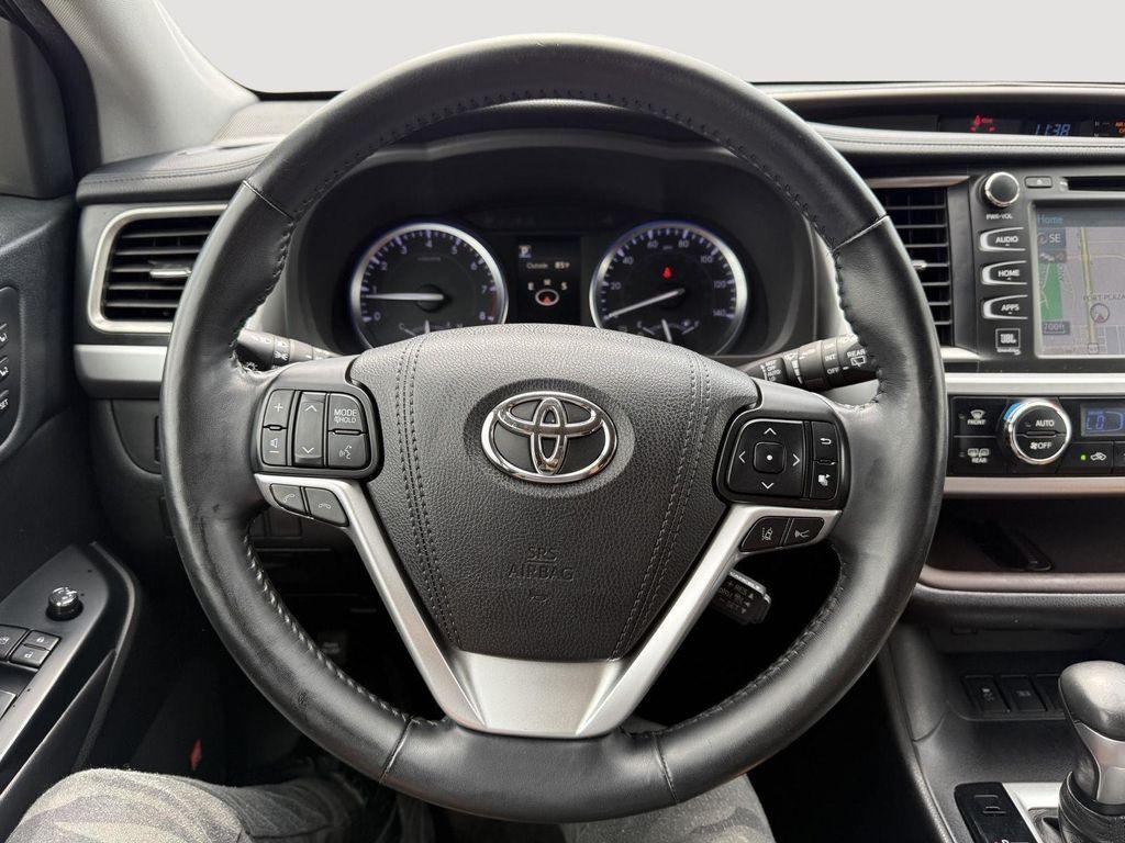 used 2018 Toyota Highlander car, priced at $19,989