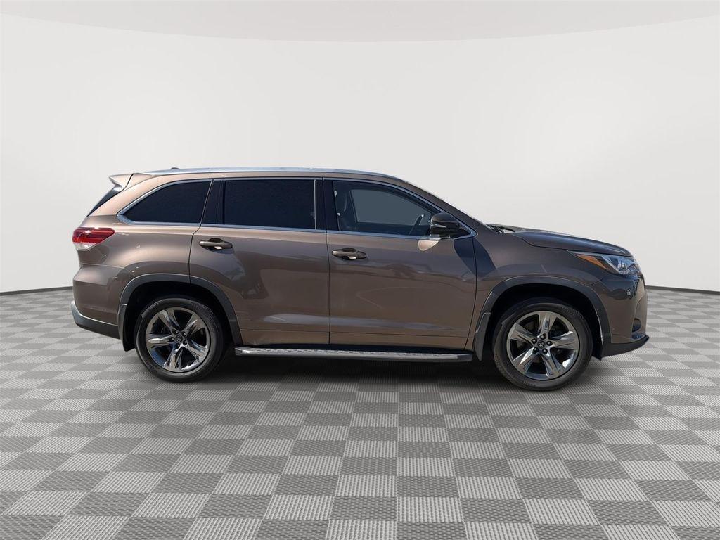 used 2018 Toyota Highlander car, priced at $19,989