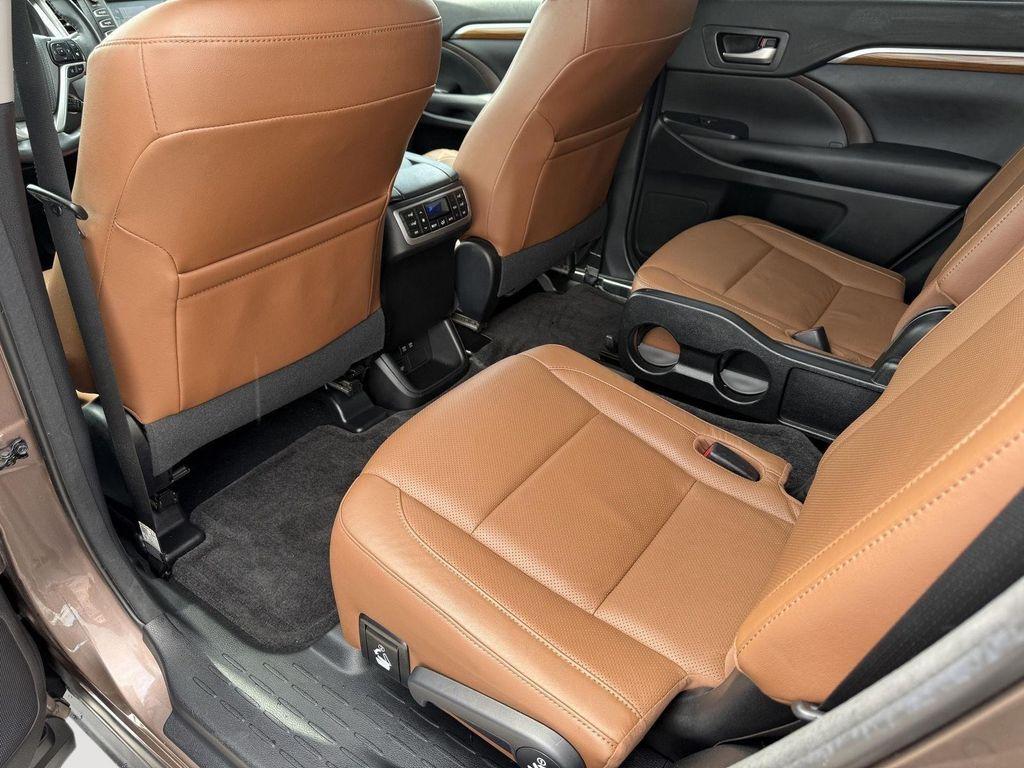 used 2018 Toyota Highlander car, priced at $19,989