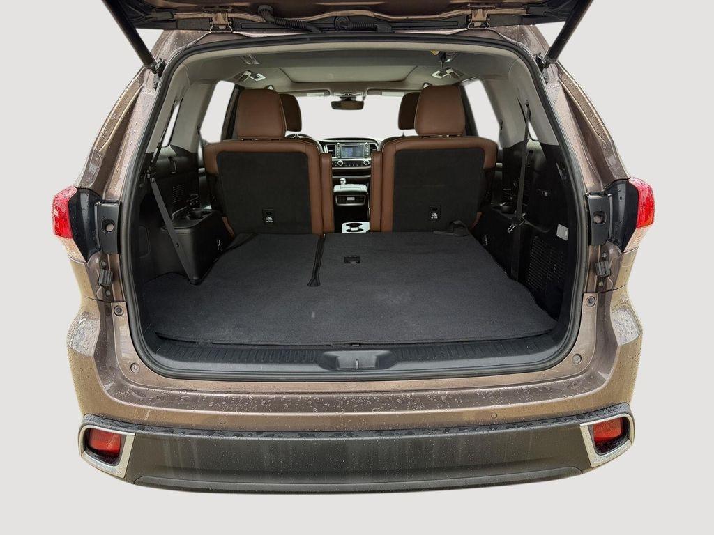 used 2018 Toyota Highlander car, priced at $19,989