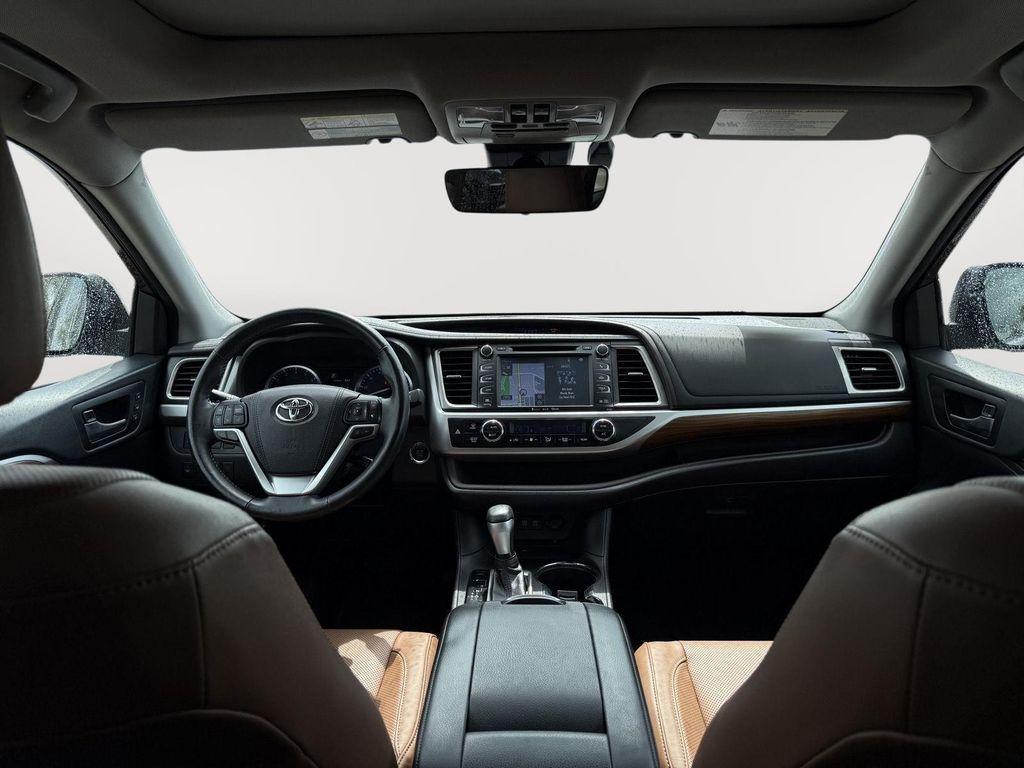 used 2018 Toyota Highlander car, priced at $19,989