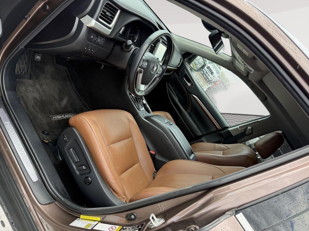 used 2018 Toyota Highlander car, priced at $19,989