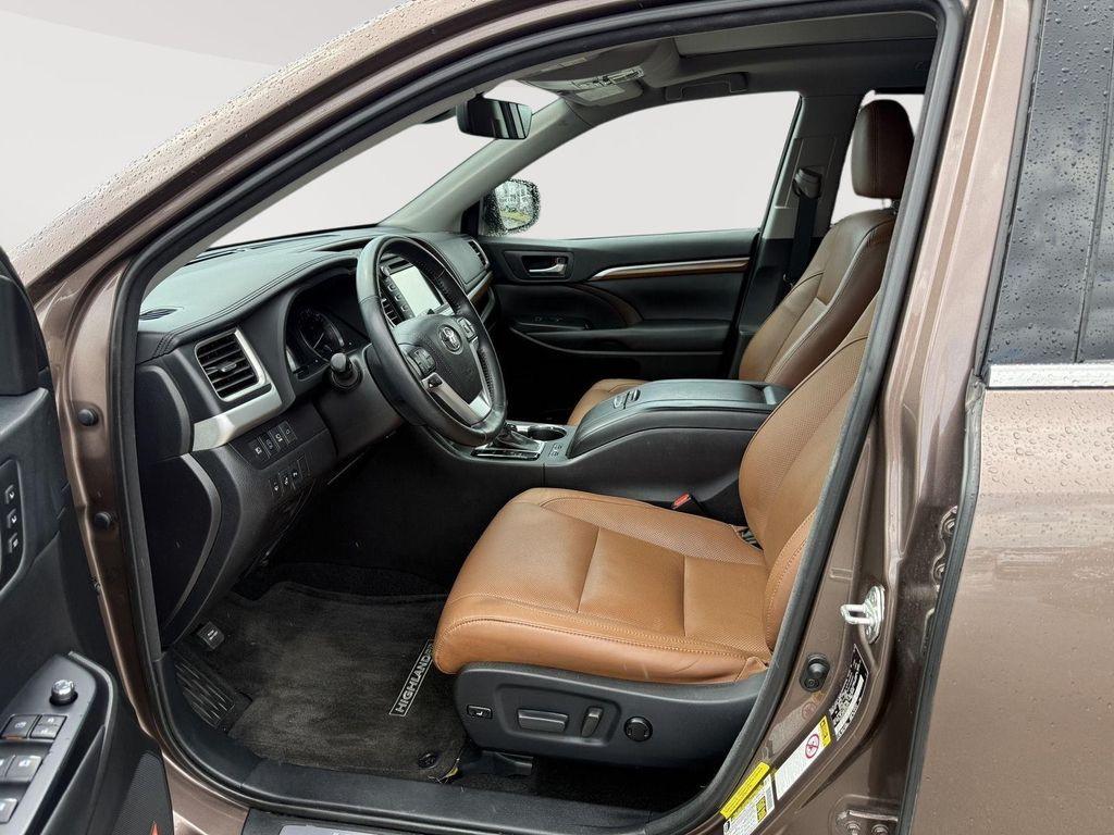used 2018 Toyota Highlander car, priced at $19,989
