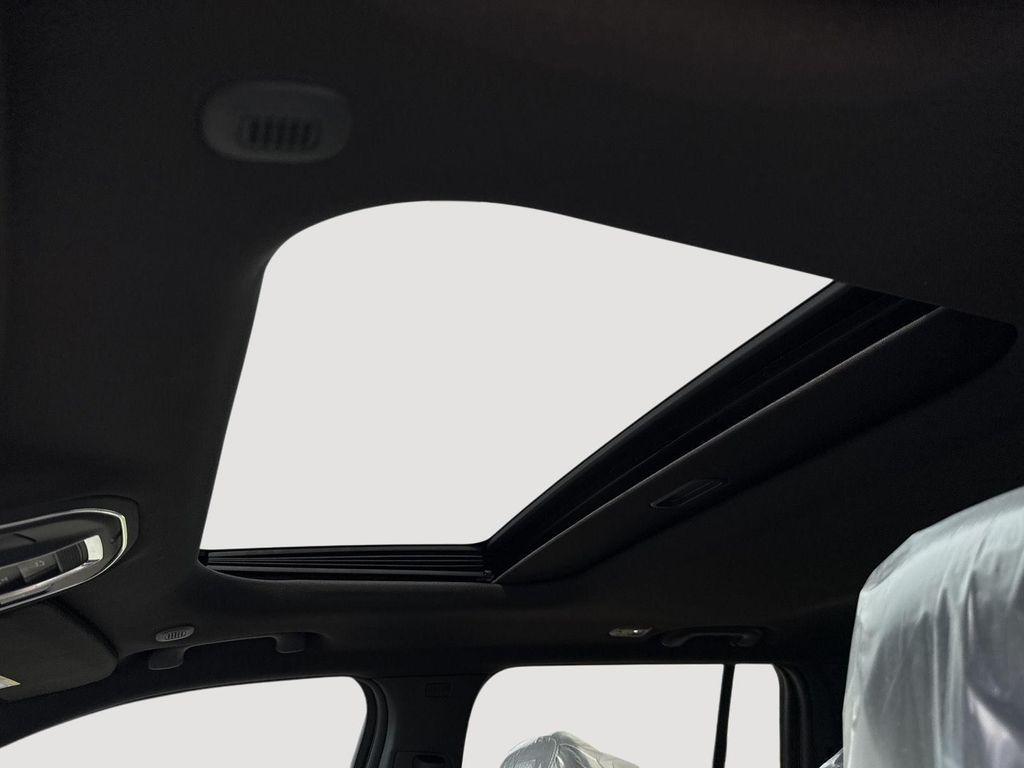 new 2025 Jeep Grand Cherokee car, priced at $40,226