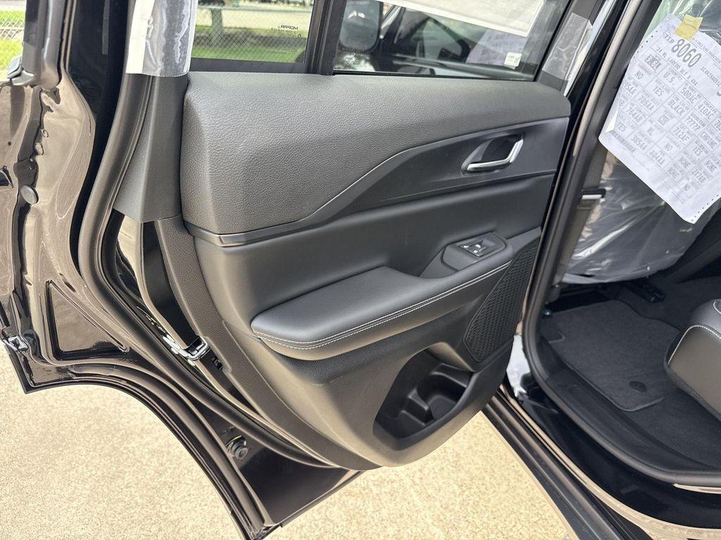 new 2025 Jeep Grand Cherokee car, priced at $39,726