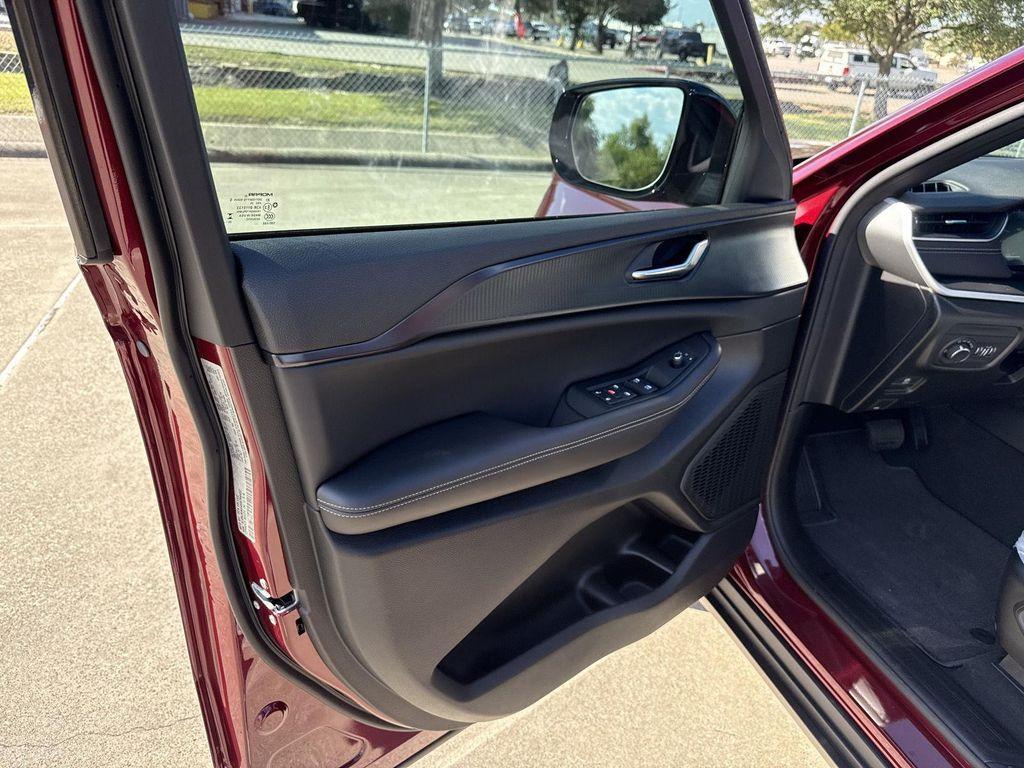 new 2025 Jeep Grand Cherokee L car, priced at $41,436