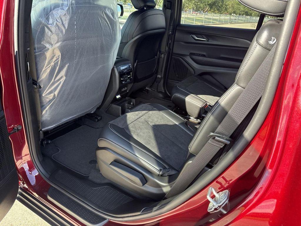 new 2025 Jeep Grand Cherokee L car, priced at $41,436