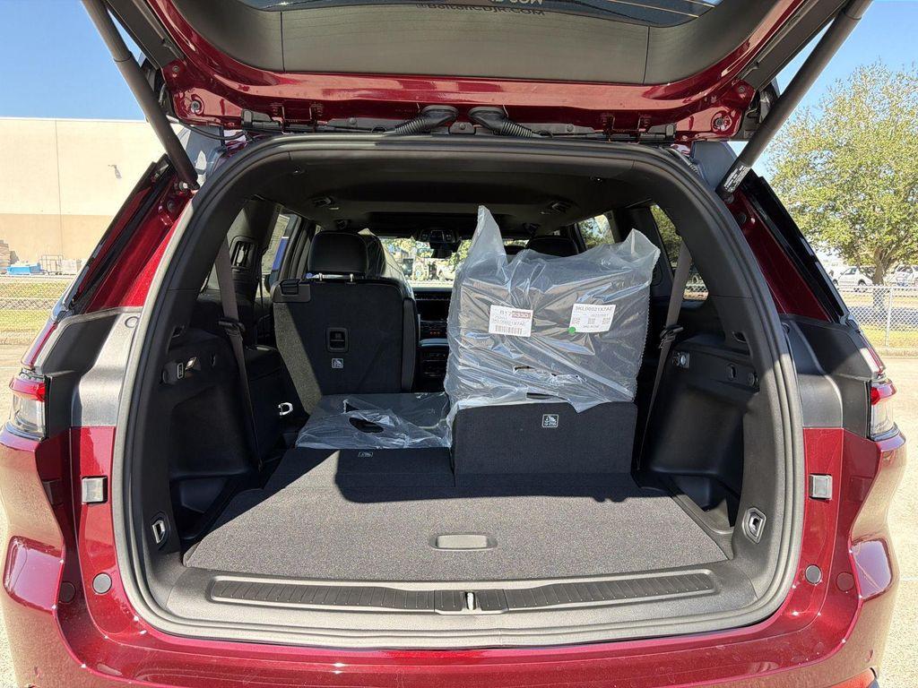 new 2025 Jeep Grand Cherokee L car, priced at $40,956