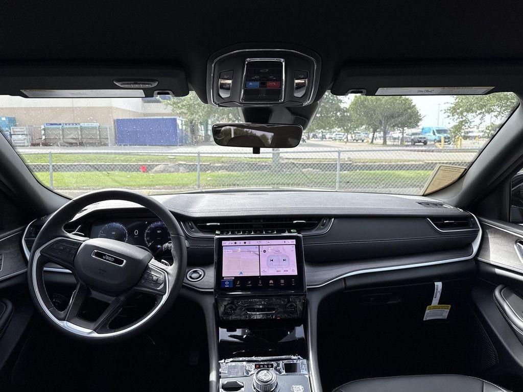new 2025 Jeep Grand Cherokee L car, priced at $44,091