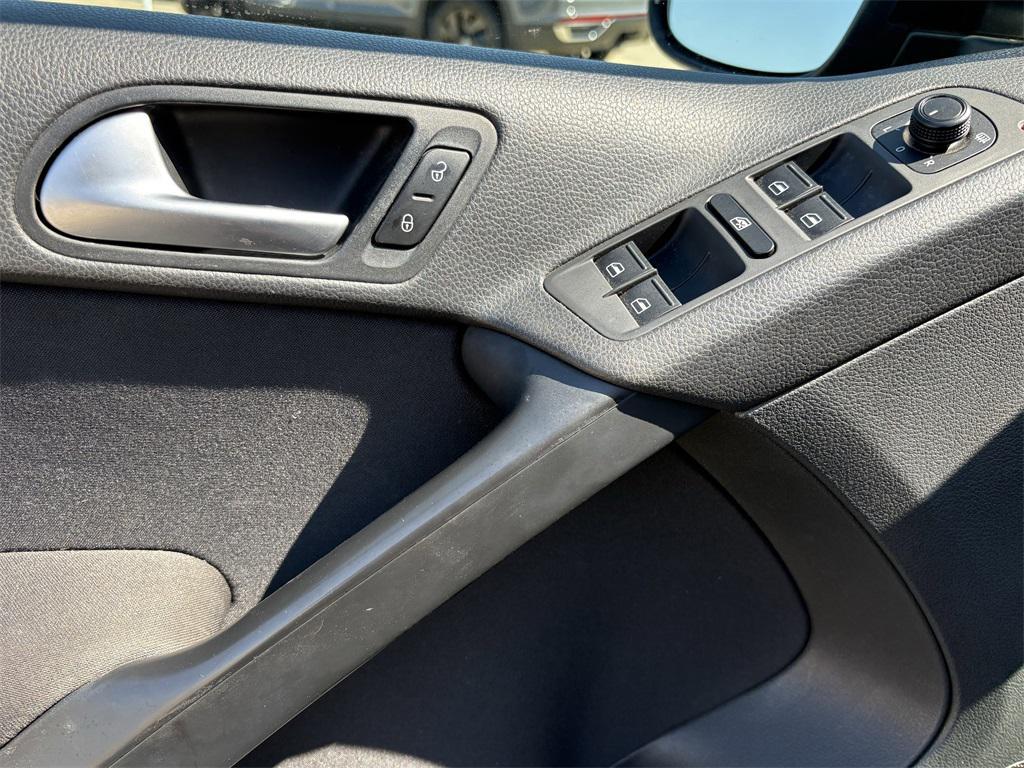 used 2017 Volkswagen Tiguan Limited car, priced at $9,816